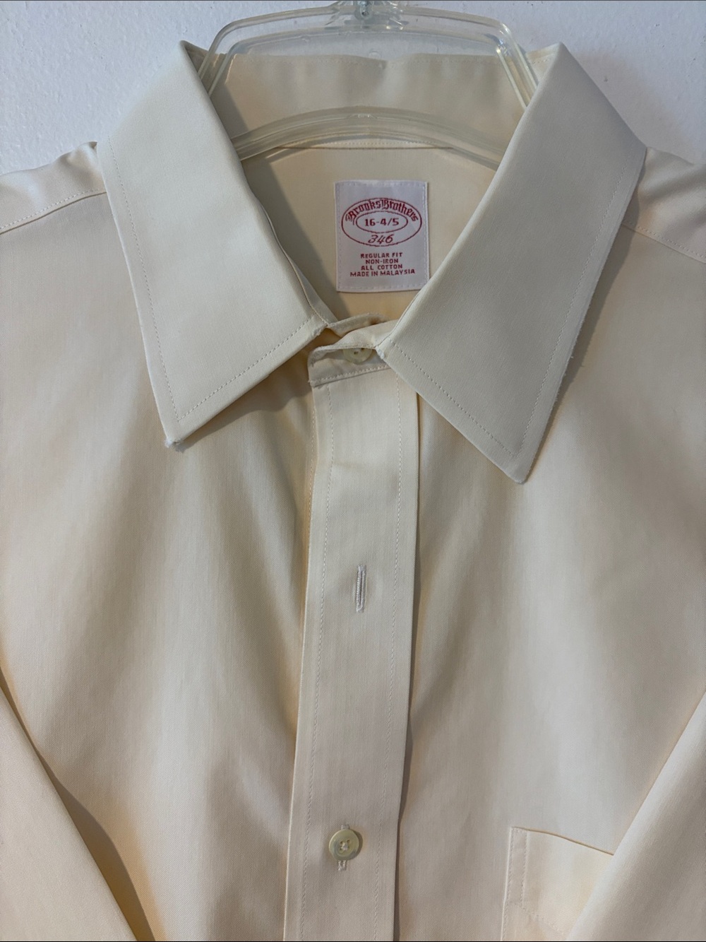 Brooks Brothers Men's Dress Shirt in light Yellow-Cream - Point Collar- PRISTINE